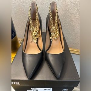 Brand New I.N.C. International Concepts. Women's Syira Charm Pumps 6.5 black